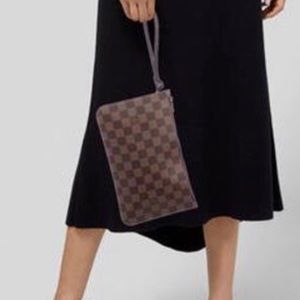 louis vuitton pochette wristlet